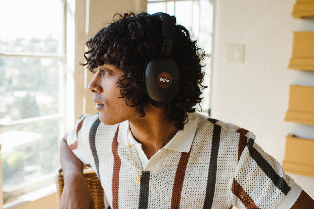 Over-Ear vs On-Ear Headphones: Differences & More