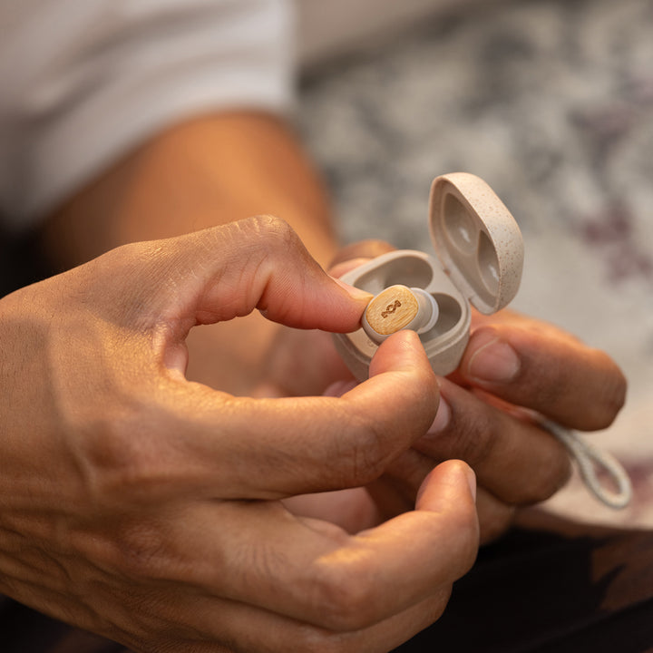 Cream | Smile Jamaica True Wireless Earbuds 3