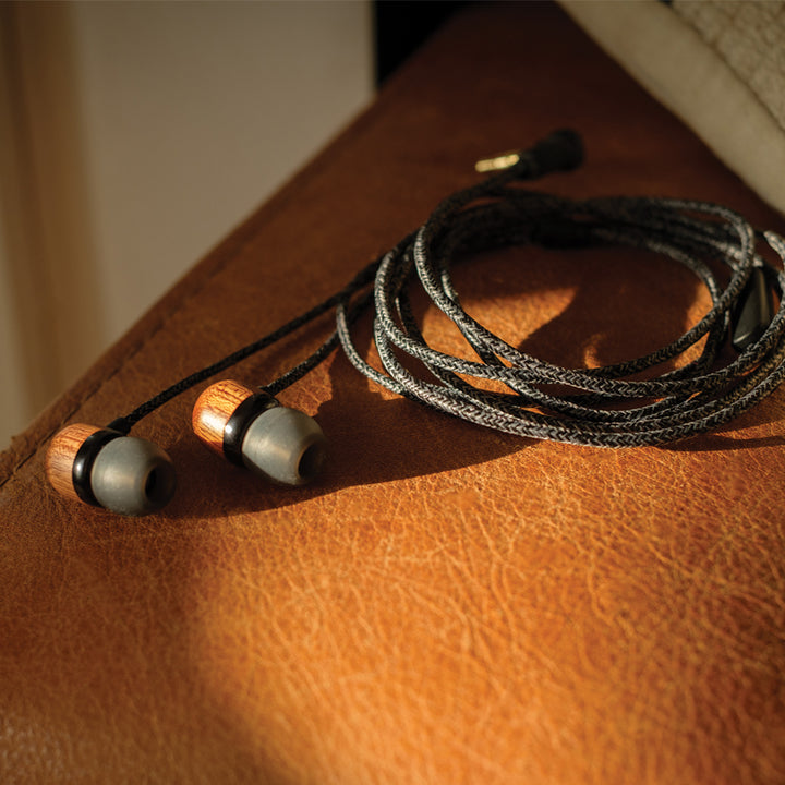 Signature Black | Smile Jamaica Earphones